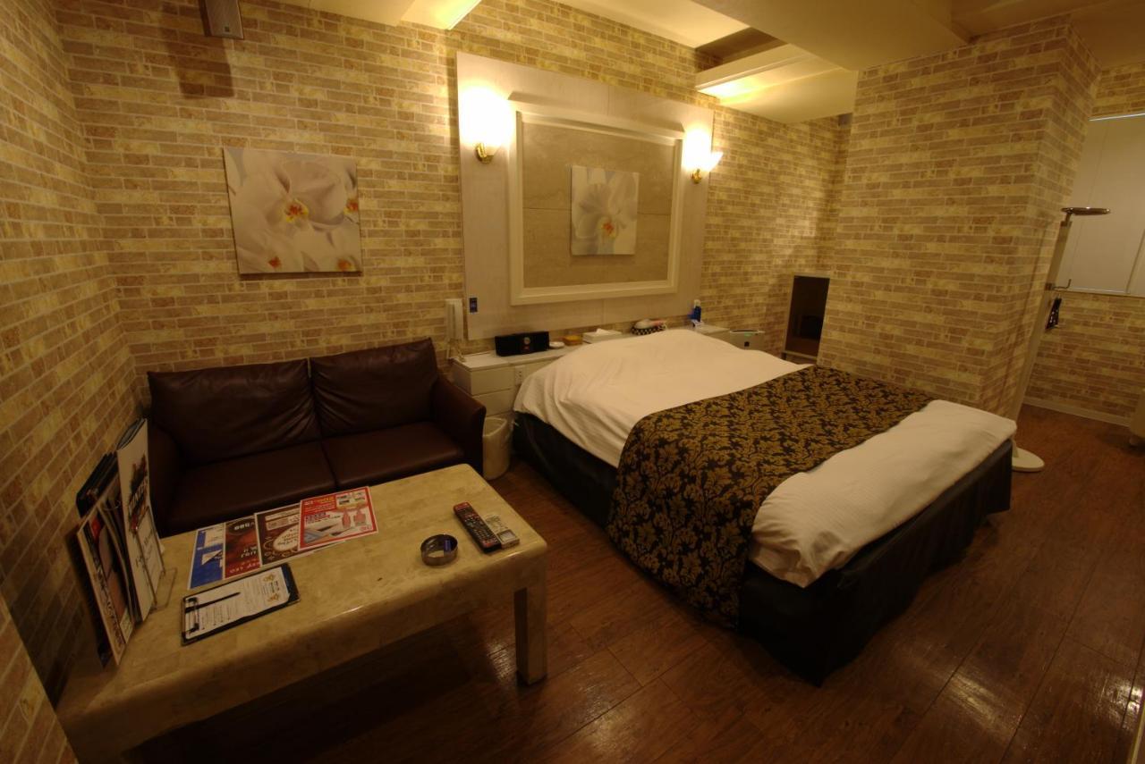 Hotel Allure (Adults Only) Nagoya Bagian luar foto