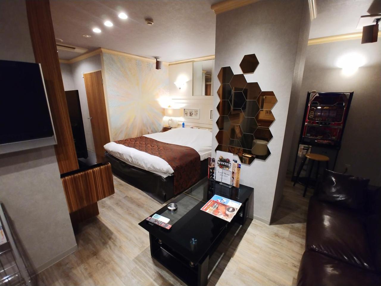 Hotel Allure (Adults Only) Nagoya Bagian luar foto