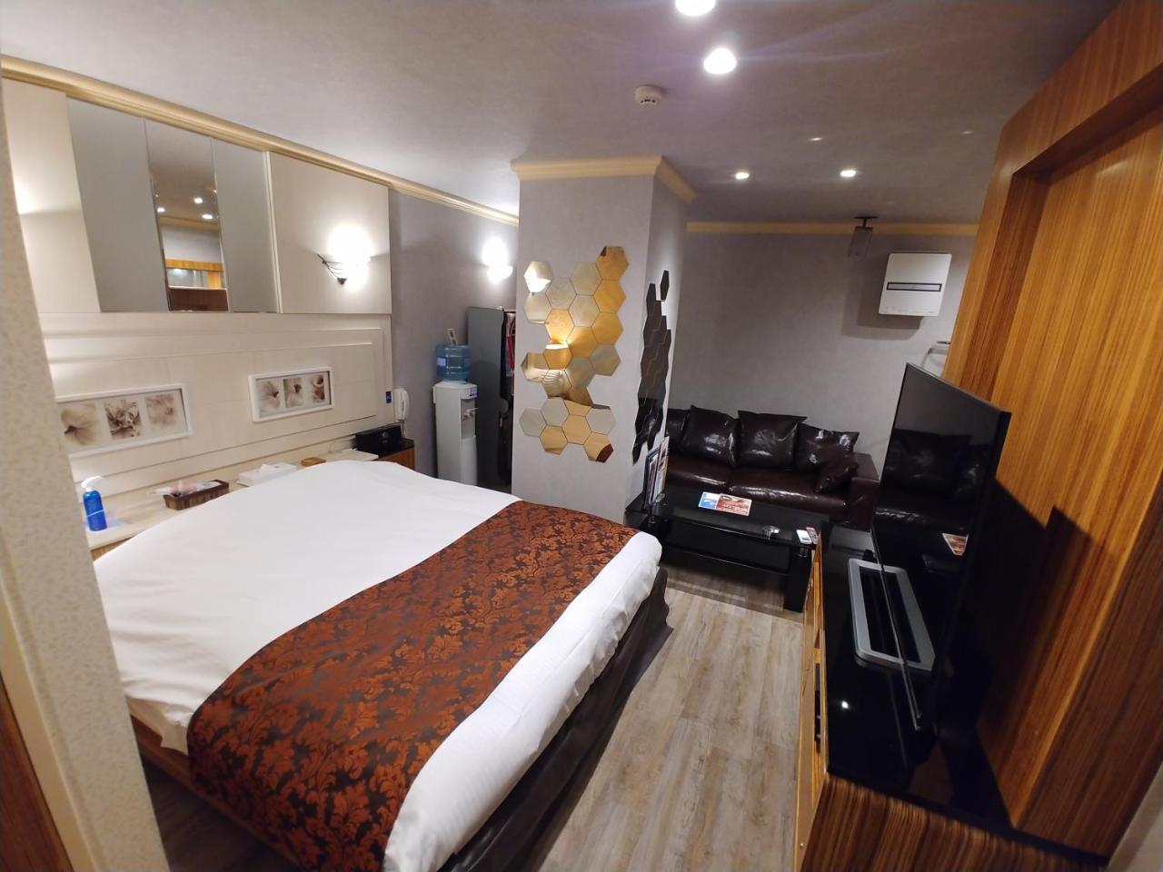 Hotel Allure (Adults Only) Nagoya Bagian luar foto