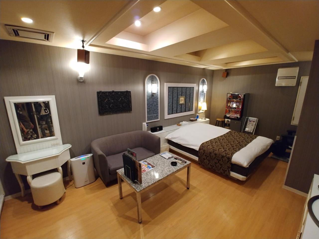 Hotel Allure (Adults Only) Nagoya Bagian luar foto