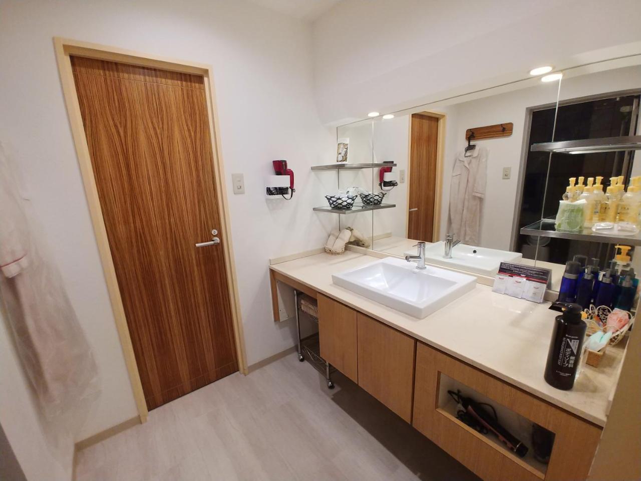 Hotel Allure (Adults Only) Nagoya Bagian luar foto